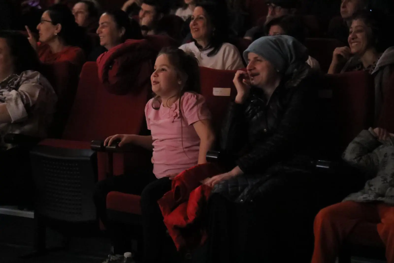 “SÜPER BABAANNE” BÜYÜK BEĞENİ TOPLADI galeri görseli